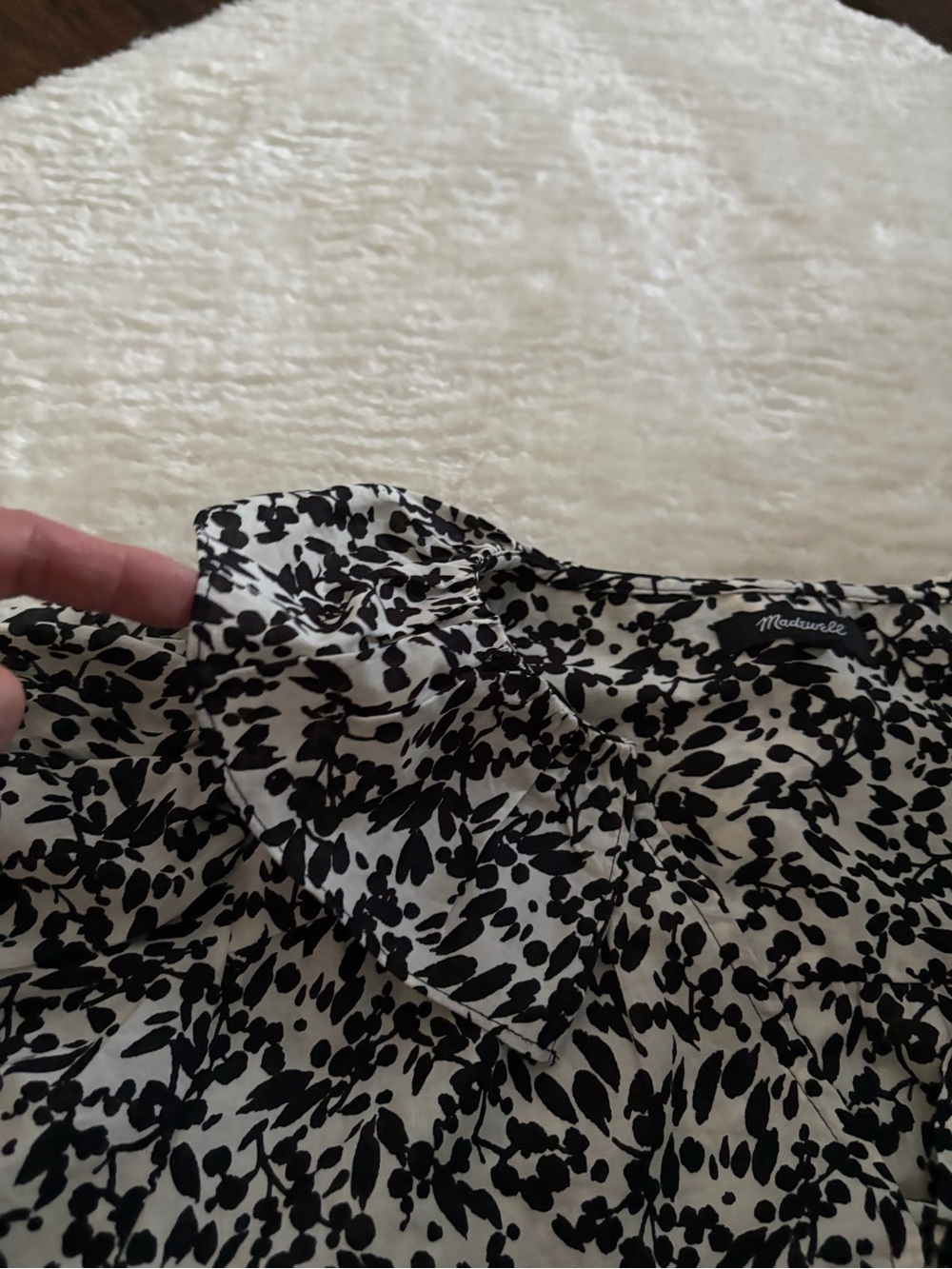 Madewell Abstract Leaf Ruffled Button-Front Top - Picture 7 of 11